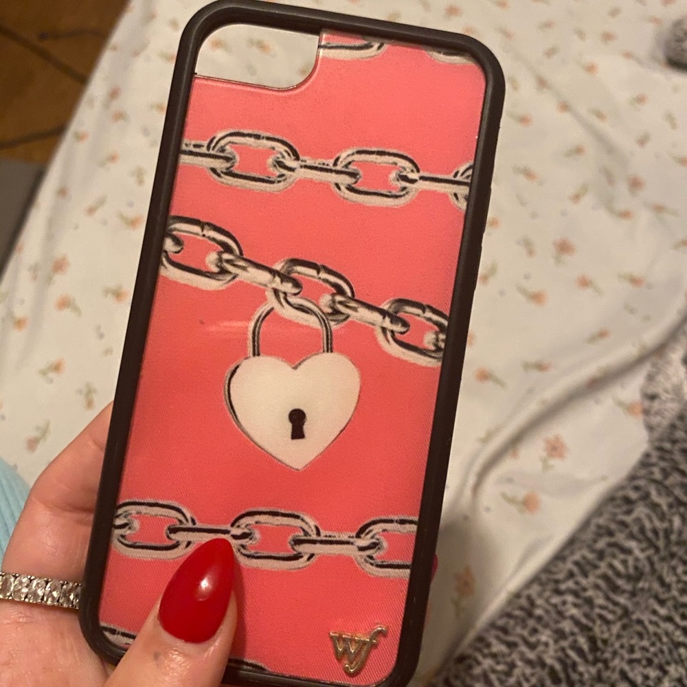PINK CHAINS WILDFLOWER CASE IPHONE8